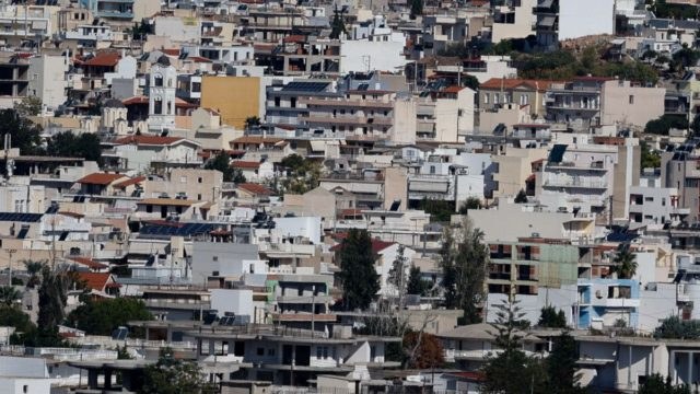 Ανοίγει η βεντάλια των ηλεκτρονικών μεταβιβάσεων: Τα 10 «κλειδιά» και η πληρωμή του φόρου