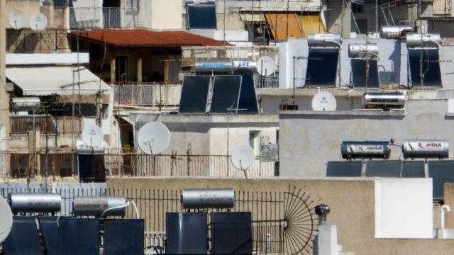 Εξοικονομώ 2025 – Αλλάζω θερμοσίφωνα: «Στον αέρα» οι πλατφόρμες υποβολής αιτήσεων των προγραμμάτων ενεργειακής αναβάθμισης κατοικιών