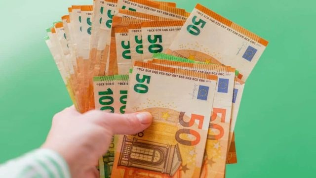 Συντάξεις: Έρχονται νέα αναδρομικά – Αυτοί θα δουν επιπλέον χρήματα στους λογαριασμούς τους!