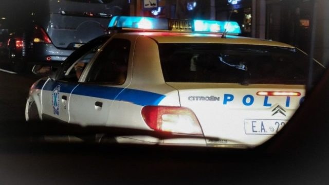 Απίστευτο σκηνικό στην Κρήτη: Άνδρας βγήκε από μπαρ και άρχισε τους… πυροβολισμούς