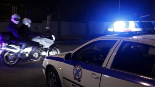 Απίστευτο ντοκουμέντο από ληστεία στα Πατήσια: Διαρρήκτες βγαίνουν… χαλαροί από διαμέρισμα με λεία 40.000 ευρώ