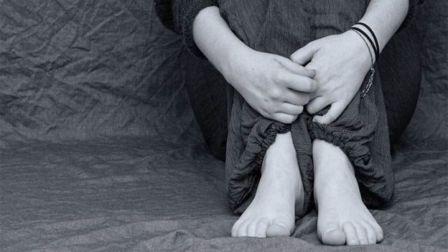 Επιτέλους: Φυλακή για revenge porn και stalking προβλέπει το νέο νομοσχέδιο