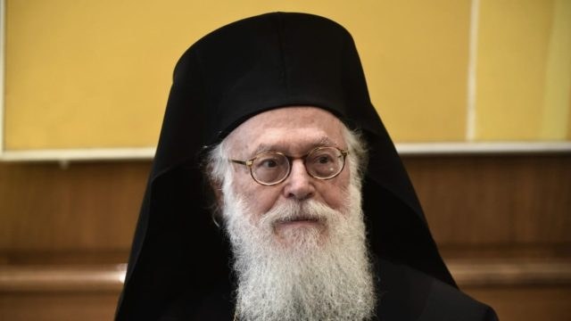 Ποιος είναι ο διάδοχος του Αρχιεπισκόπου Αλβανίας Αναστάσιου; Ήταν επιλογή του χαρισματικού ιεράρχη
