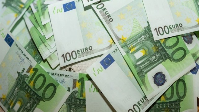 Μπαράζ πληρωμών e- ΕΦΚΑ και ΔΥΠΑ: Ποιοι πάνε ταμείο μέχρι και την Παρασεκυή (03/01)