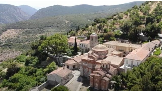 Μονή Οσίου Λουκά: Ένα αριστούργημα της βυζαντινής τέχνης στη Βοιωτία