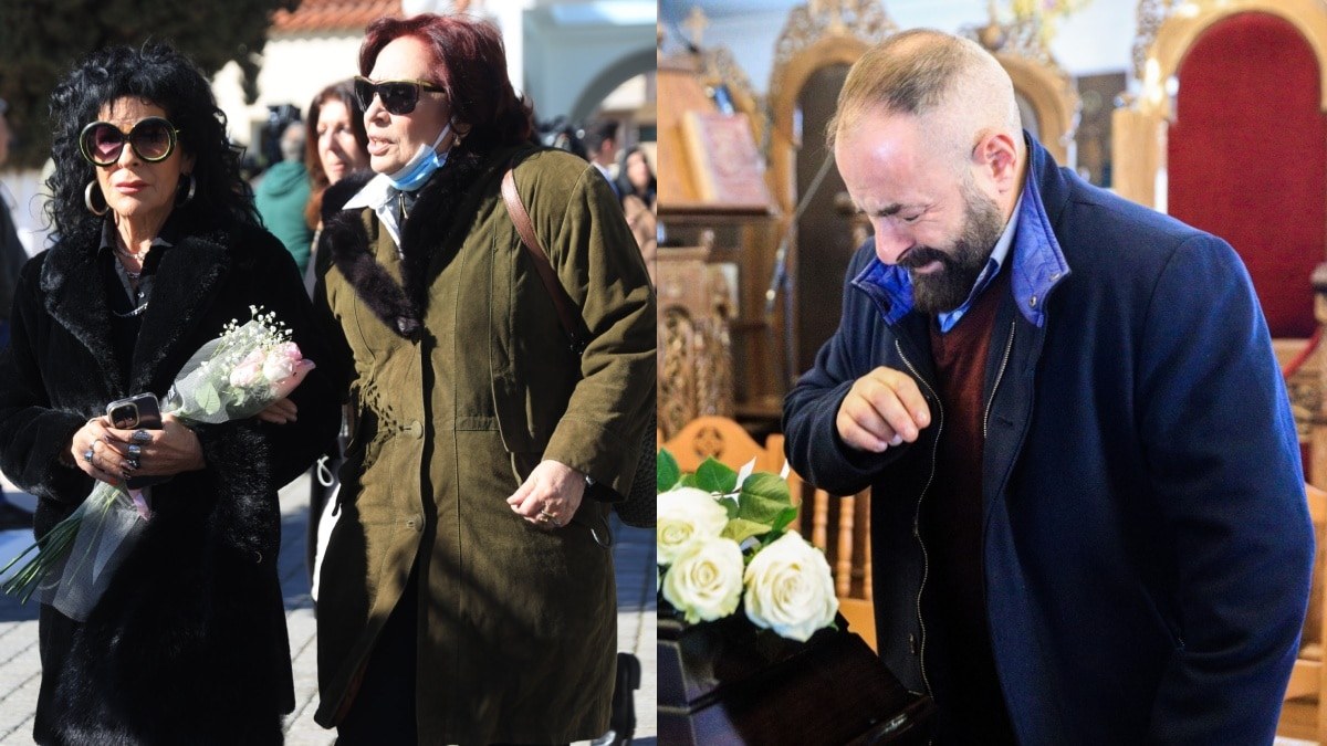 Σε λαϊκό προσκύνημα η σορός της Καίτης Γκρέυ – Θλίψη στο τελευταίο αντίο της αξεπέραστης φωνής του ελληνικού πενταγράμμου