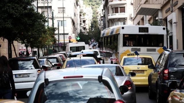 Τροχαίο ατύχημα στο κέντρο της Αθήνας: Κυκλοφοριακά προβλήματα στο σημείο