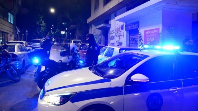 Συναγερμός την Πρωτοχρονιά στον Απρόπυργο: Ανήλικος Ρομά τραυματίστηκε σοβαρά από πυροβολισμό
