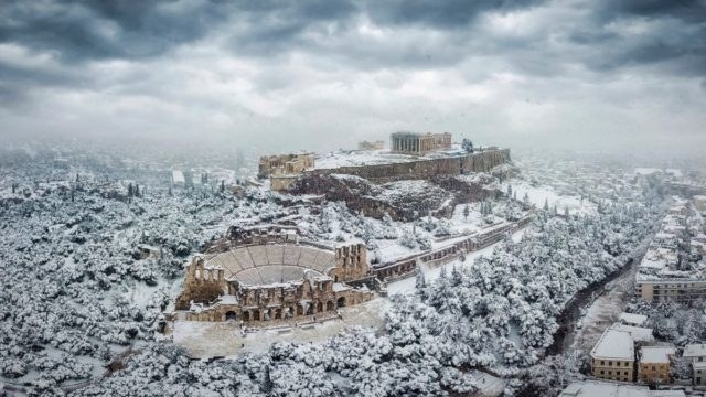 Επιβεβαιώνονται τα Μερομήνια: «Ο χιονιάς θα πλήξει έντονα…» – Τότε ντύνεται όλη η Ελλάδα στα «λευκά»