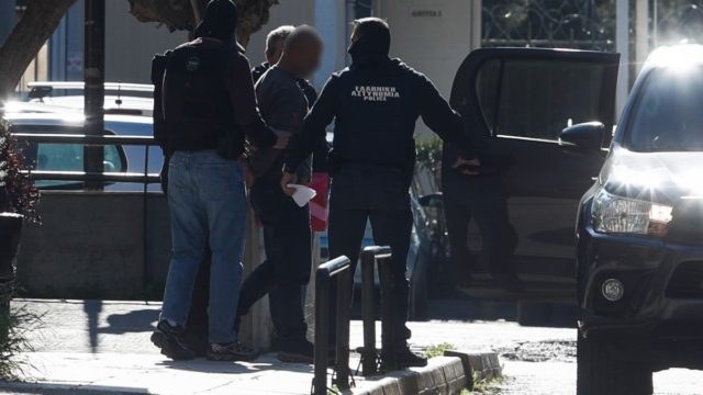 «Τον σφάξανε»: Συγκλονίζει η σύζυγος του δολοφονημένου ιδιοκτήτη πρακτορείου στο Παλαιό Φάληρο