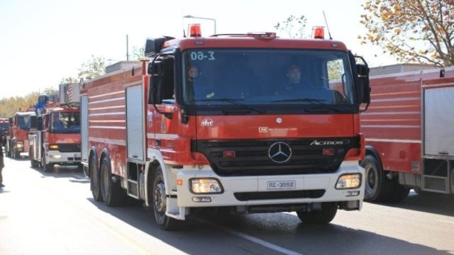 Κορωπί: Φωτιά στον Υμηττό μετά από πτώση κεραυνού – Συναγερμός στην Πυροσβεστική