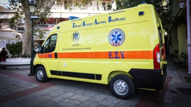 Παραλίγο τραγωδία στα Χανιά: 39χρονη πήδηξε από μπαλκόνι πολυκατοικίας στο κέντρο της πόλης – Ποια είναι η κατάσταση της υγείας της