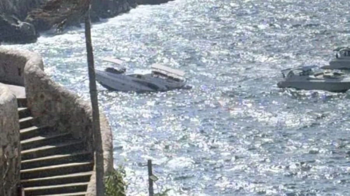Τραγωδία σε πρωτοχρονιάτικο πάρτι: Γιοτ κατέληξε σε βράχια – Οι σκληρές εικόνες και η προσπάθεια διάσωσης