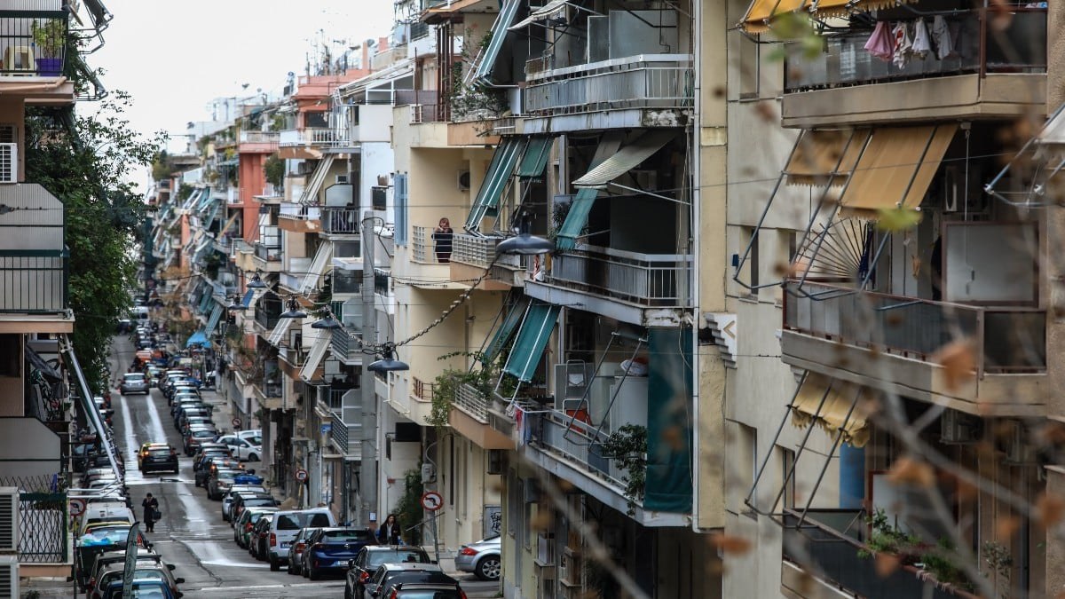 «Φρένο» στις αγωγές του Δημοσίου κατά ιδιωτών για ακίνητα – Τα παράδοξα σε Κορυδαλλό, Καρδίτσα, Σαρωνίδα, Γράμμο