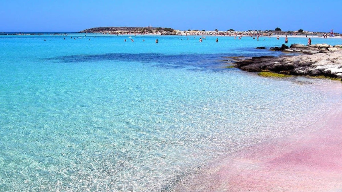Δύο ελληνικές συμμετοχές στις κορυφαίες παραλίες για το 2025 – Η λίστα με τα πιο όμορφα νερά του κόσμου