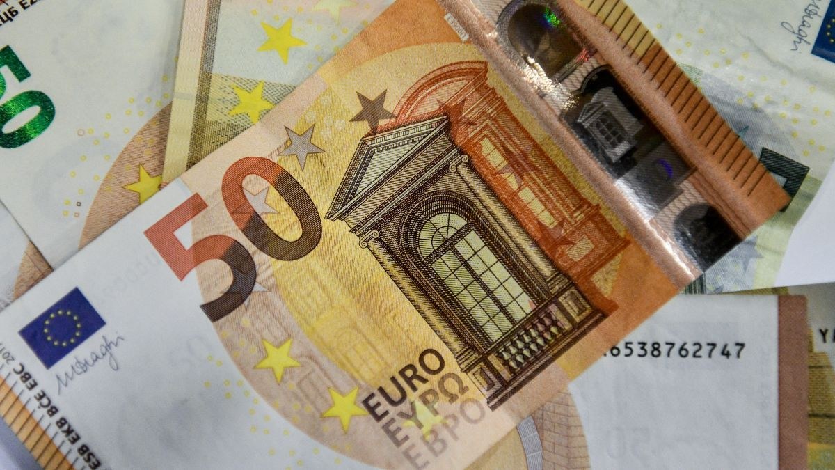 Συντάξεις Μαρτίου 2025: Πάνω από 4 εκατ. συνταξιούχοι πληρώνονται – Τότε μπαίνουν τα χρήματα στους λογαριασμούς