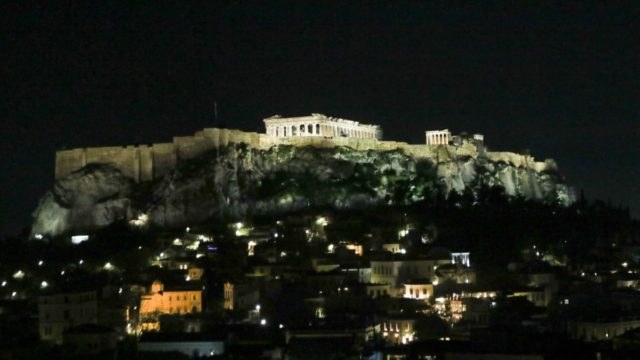 Η φωτογραφία της ημέρας: Τίποτα πιο όμορφο από την φωτισμένη Ακρόπολη…