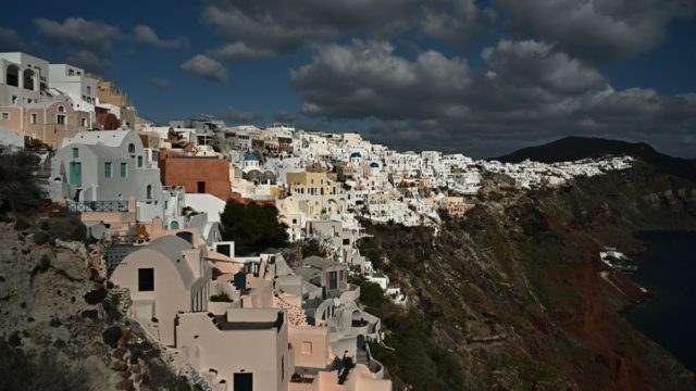 Σείεται η Σαντορίνη και η Αμοργός: 8 σεισμοί άνω των 4 Ρίχτερ μέσα σε 50′