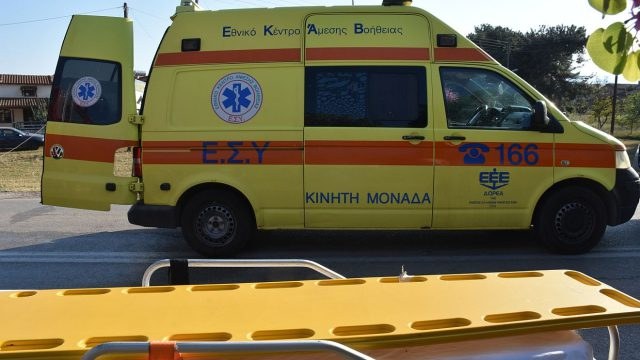 Τροχαίο σοκ στη Σπάρτη: Τρεις άνδρες απεγκλωβίστηκαν χωρίς τις αισθήσεις τους