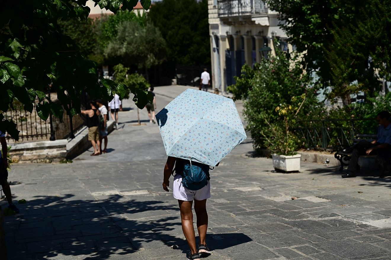 Καιρός: Σπάει κάθε ρεκόρ η θερμοκρασία για μέσα Μαρτίου στην Αθήνα – Σε ποιες περιοχές θα φλερτάρει ο υδράργυρος με 30 βαθμούς