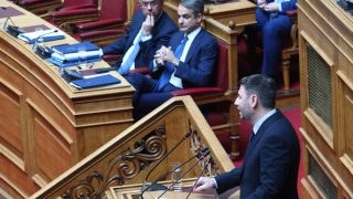 Πρόταση δυσπιστίας από το ΠΑΣΟΚ: Αυτό είναι το πλήρες κείμενο που θα καταθέσει στη Βουλή ο Νίκος Ανδρουλάκης
