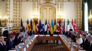 Έντονες αντιδράσεις για την απουσία της Ελλάδας από τη σύνοδο κορυφής για την Ουκρανία – Οι αιχμές της αντιπολίτευσης