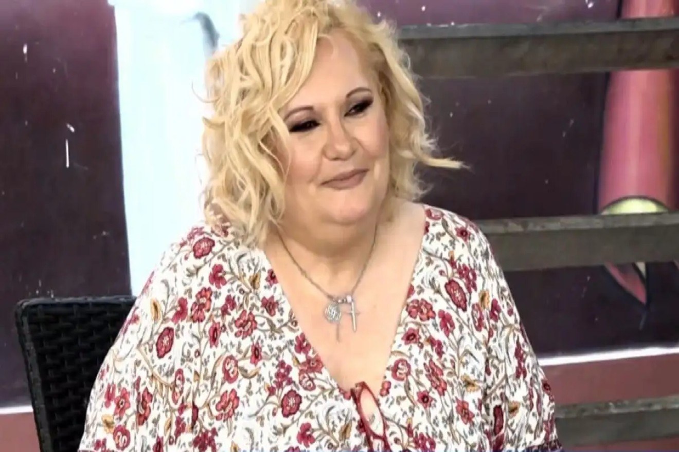 Σάλος με την Καίτη Φίνου: «Μακάρι να ήσουν στο πρώτο βαγόνι στα Τέμπη»
