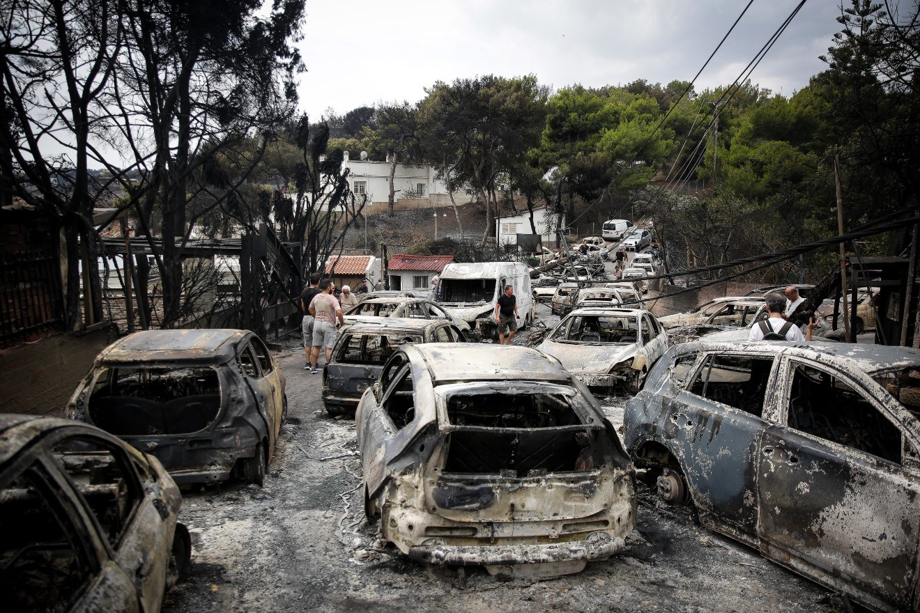 Από το Μάτι στον όλεθρο της Πελοποννήσου και την καταστροφή της Αττικής: Οι μεγαλύτερες φωτιές που έκαψαν την Ελλάδα και τη «βύθισαν» στο πένθος