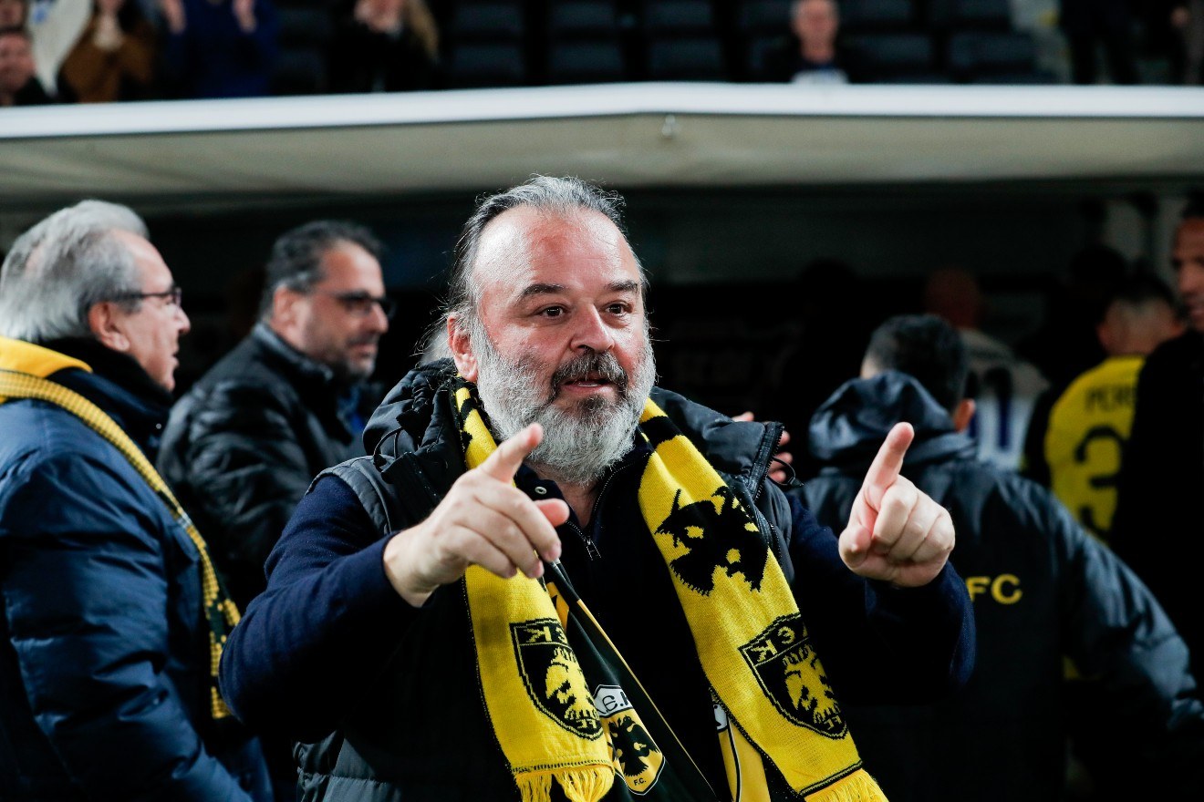 Τρομερός Ηλιόπουλος: Προσγείωσε ελικόπτερο σε χωριό και ήπιε… ούζα!