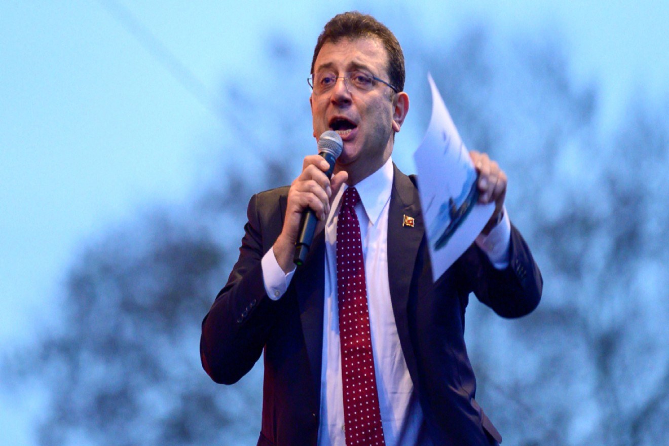 «Η απάντηση που πρέπει θα δοθεί από τον λαό»: Το χειρόγραφο σημείωμα του Ιμάμογλου μετά τη σύλληψή του