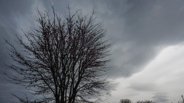 Καιρός σήμερα 31/03: Ισχυρές βροχές και καταιγίδες – Η εκτίμηση Αρνιακού και Βίδου
