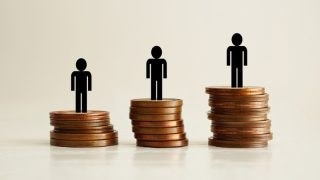 «Κλειδώνει» το ποσό της αύξησης στον κατώτατο μισθό – Πότε αναμένεται