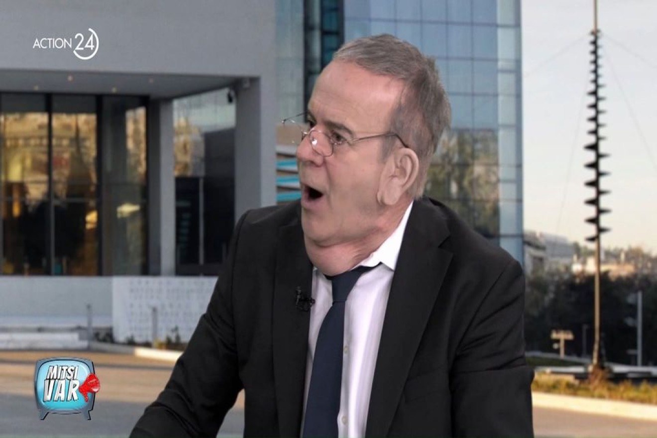 Μητσικώστας και Καλυβάτσης σε… τρελά κέφια: Νέο ντου του Παπαδόπουλου στην Πινακοθήκη για την… Γκουφέρνικα