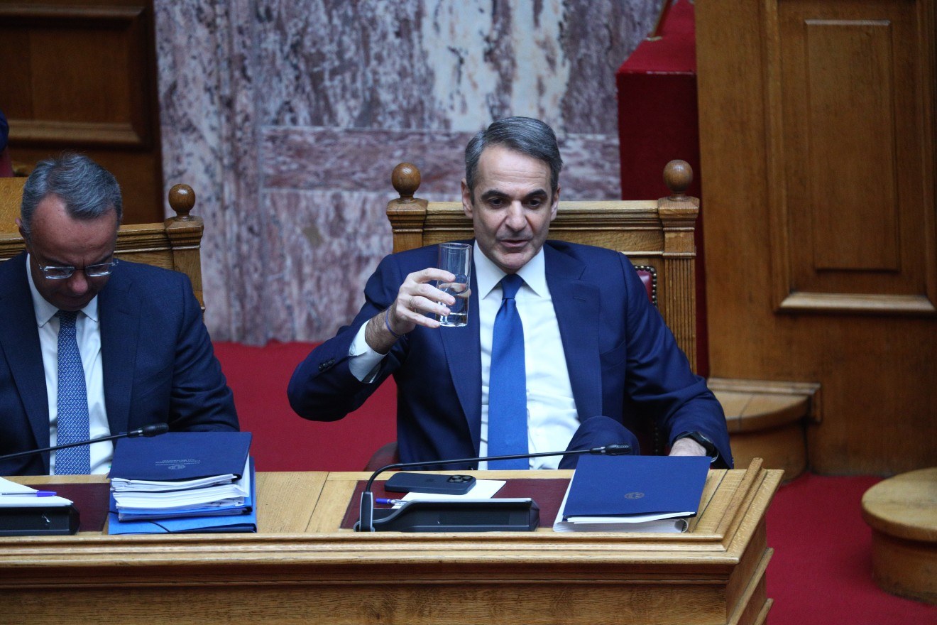 Κυριάκος Μητσοτάκης: Τα μέτρα που ανακοίνωσε για το σιδηρόδρομο και το Δημόσιο στη συζήτηση για τα Τέμπη
