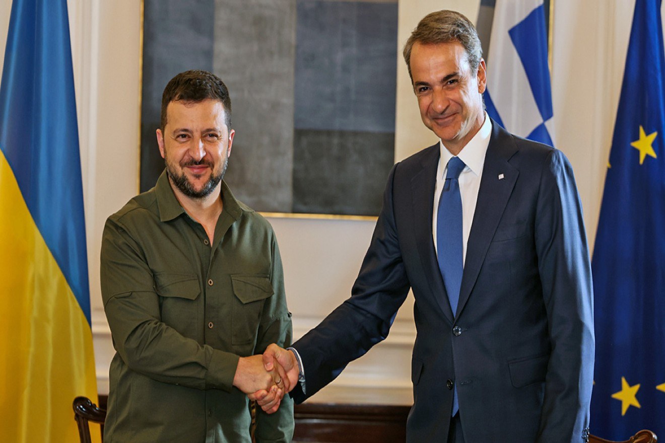 Τηλεφωνική επικοινωνία Μητσοτάκη – Ζελένσκι: «Η Ελλάδα θα συνεχίσει να στηρίζει την Ουκρανία»