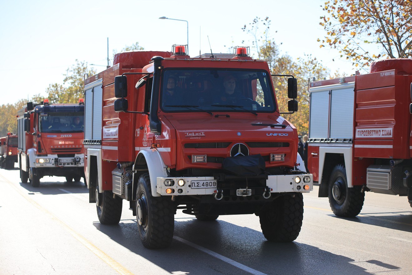 Συναγερμός στη Θεσσαλονίκη: Φωτιά σε λεωφορείο του ΟΑΣΘ με επιβάτες