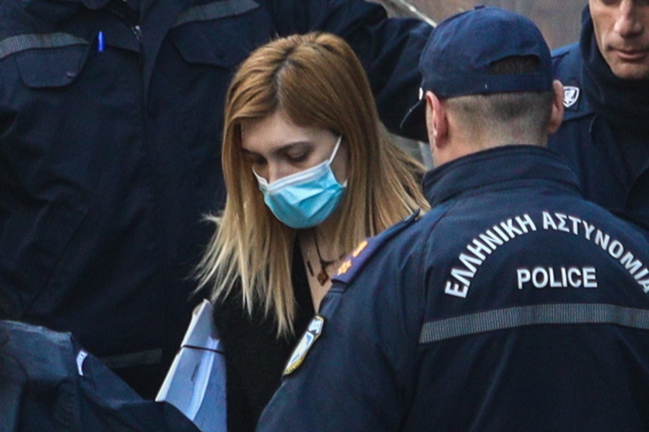 Εσπευσμένα στο νοσοκομείο η Ρούλα Πισπιρίγκου – «Ο λύκος έχει χτυπήσει ζωτικά όργανα»