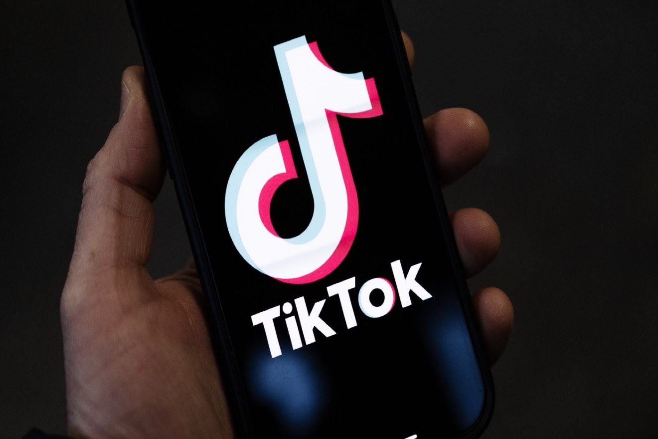 Η Αλβανία «τελειώνει» το TikTok: Η ανησυχία για τη βία ανηλίκων και η απόφαση του Έντι Ράμα μετά τον θάνατο 14χρονου