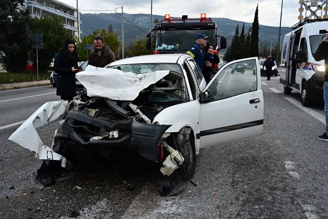 Ολόκληρη οικογένεια ξεκληρίστηκε στο τροχαίο στην Κατεχάκη – Πώς έγινε η πολύνεκρη καραμπόλα
