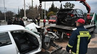 Οικογενειακή τραγωδία στην Κατεχάκη: Νεκροί μητέρα, πατέρας και γιος στο τροχαίο δυστύχημα