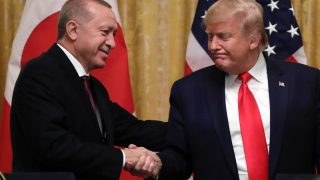 Επικοινωνία Τραμπ – Ερντογάν: Η Τουρκία ζητά άρση κυρώσεων CAATSA και συμμετοχή στο πρόγραμμα F-35