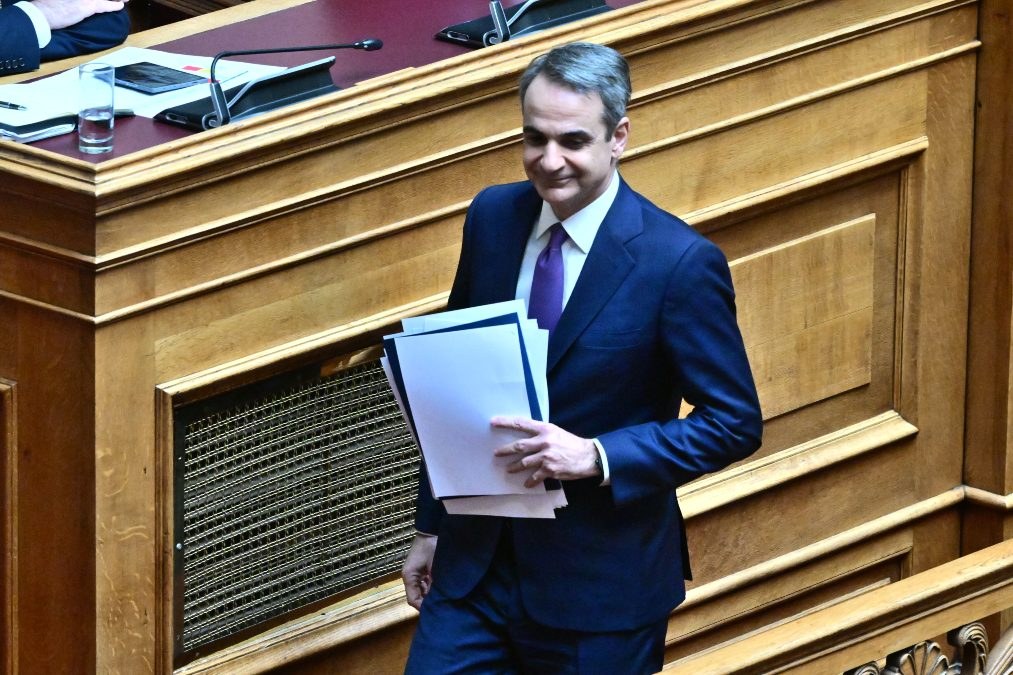 Ο Μητσοτάκης, τα ραντεβού με «αναποφάσιστους» βουλευτές και ο Τσίπρας