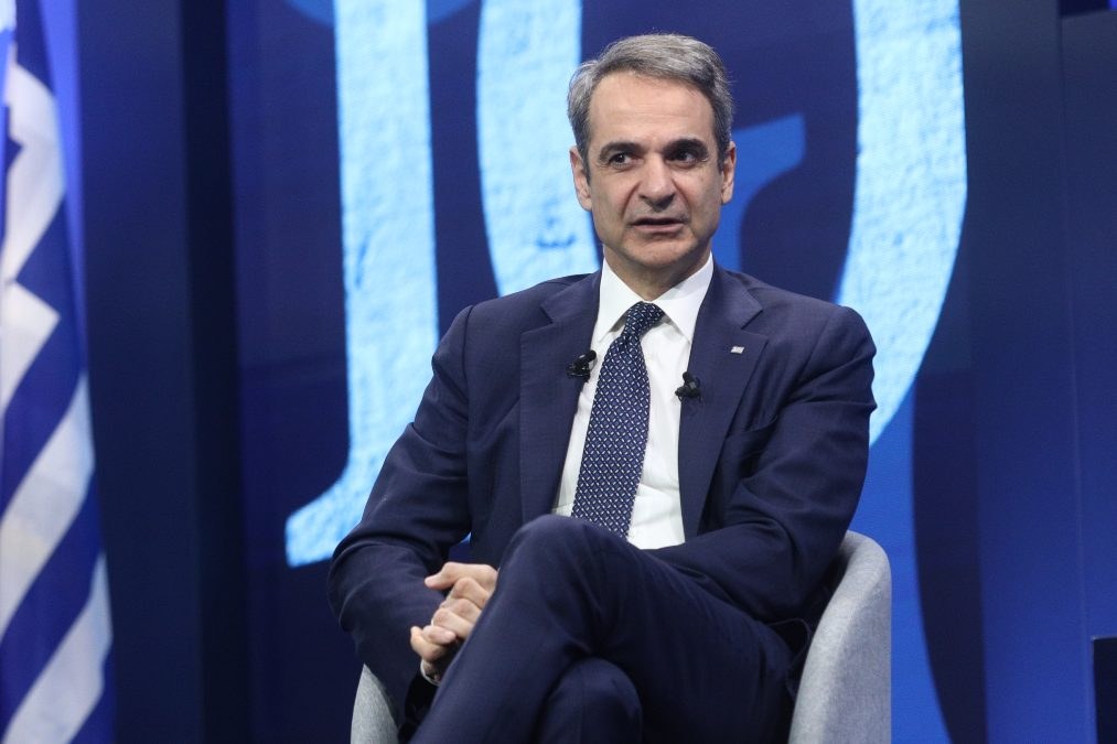 Οι… διάδοχοι του Μητσοτάκη, ο Δένδιας και ο πατήρ Νικόδημος