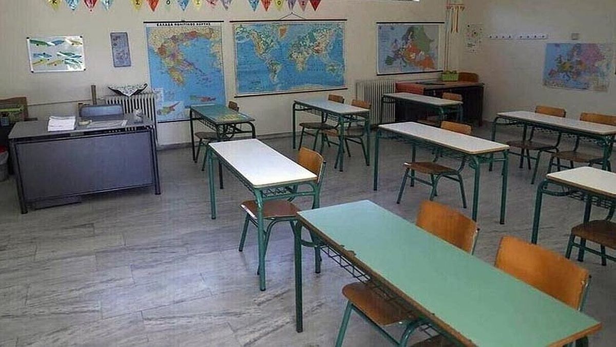 Διακοπτό: 64χρονος έσπασε την πόρτα σχολείου και έβρισε χυδαία μαθητές επειδή τον ενοχλούσε το αδέσποτο που φρόντιζαν