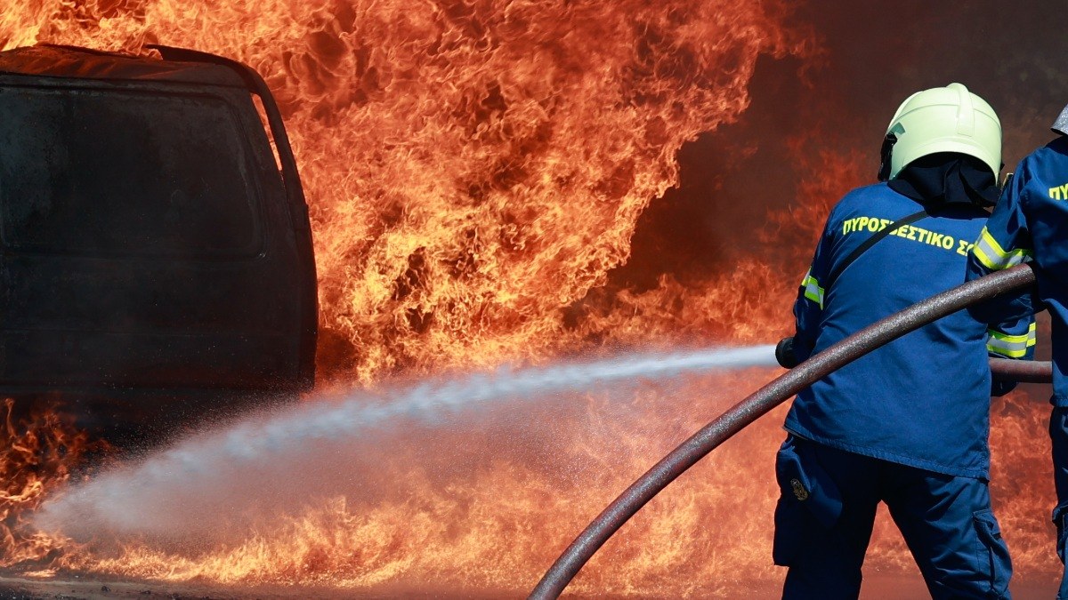 Πώς έγινε το τροχαίο δυστύχημα στον Ασπρόπυργο – Μόλις 20 ετών ο οδηγός που απανθρακώθηκε