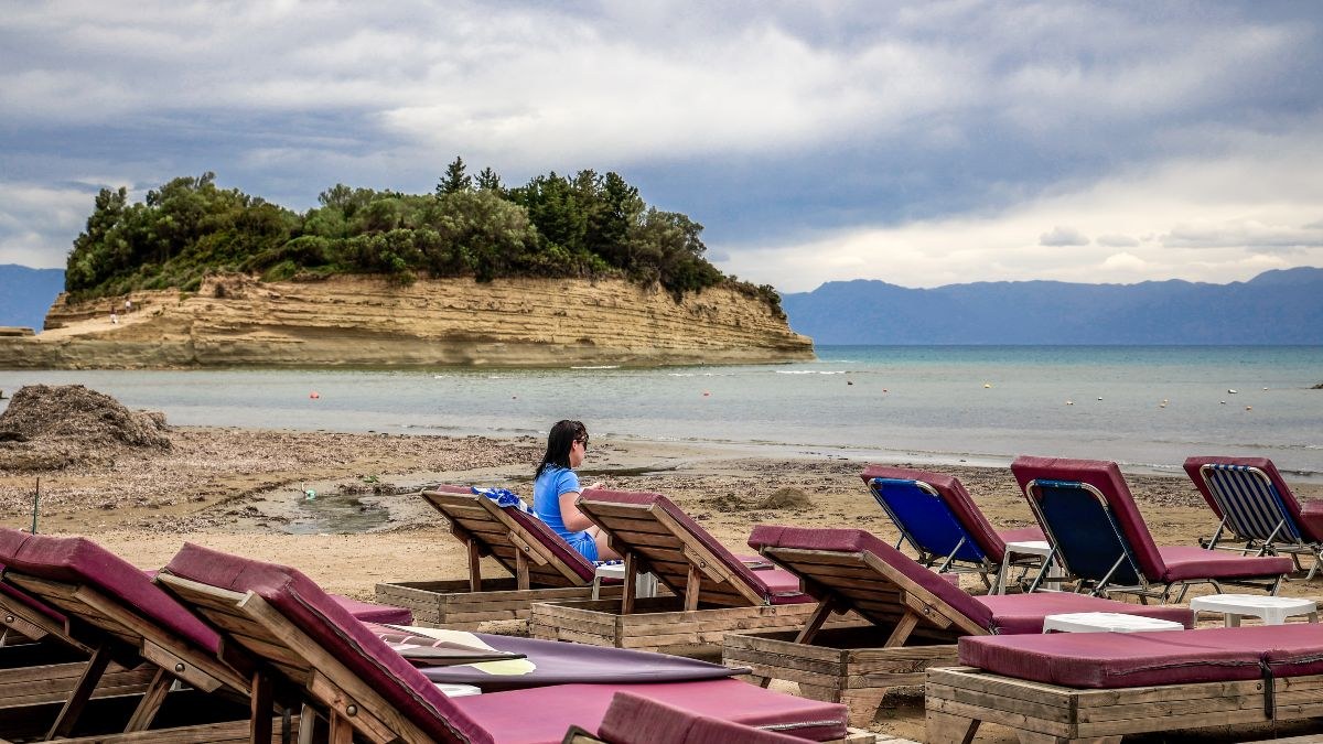 Καιρός σήμερα 18/4: Μυρίζει… καλοκαιράκι μέχρι την Κυριακή του Πάσχα – Η εκτίμηση Αρναούτογλου και Μαρουσάκη