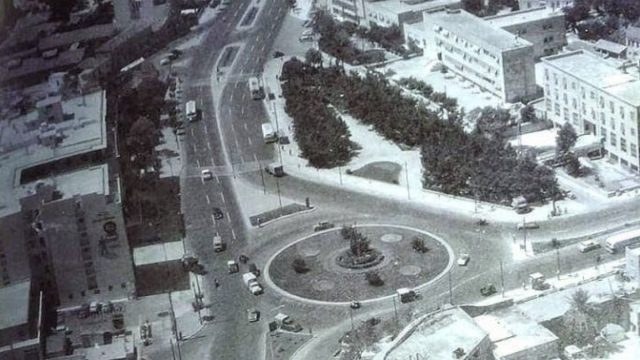 Κουίζ για την παλιά Αθήνα: Μπορείς να αναγνωρίσεις τη συνοικία της φωτογραφίας;