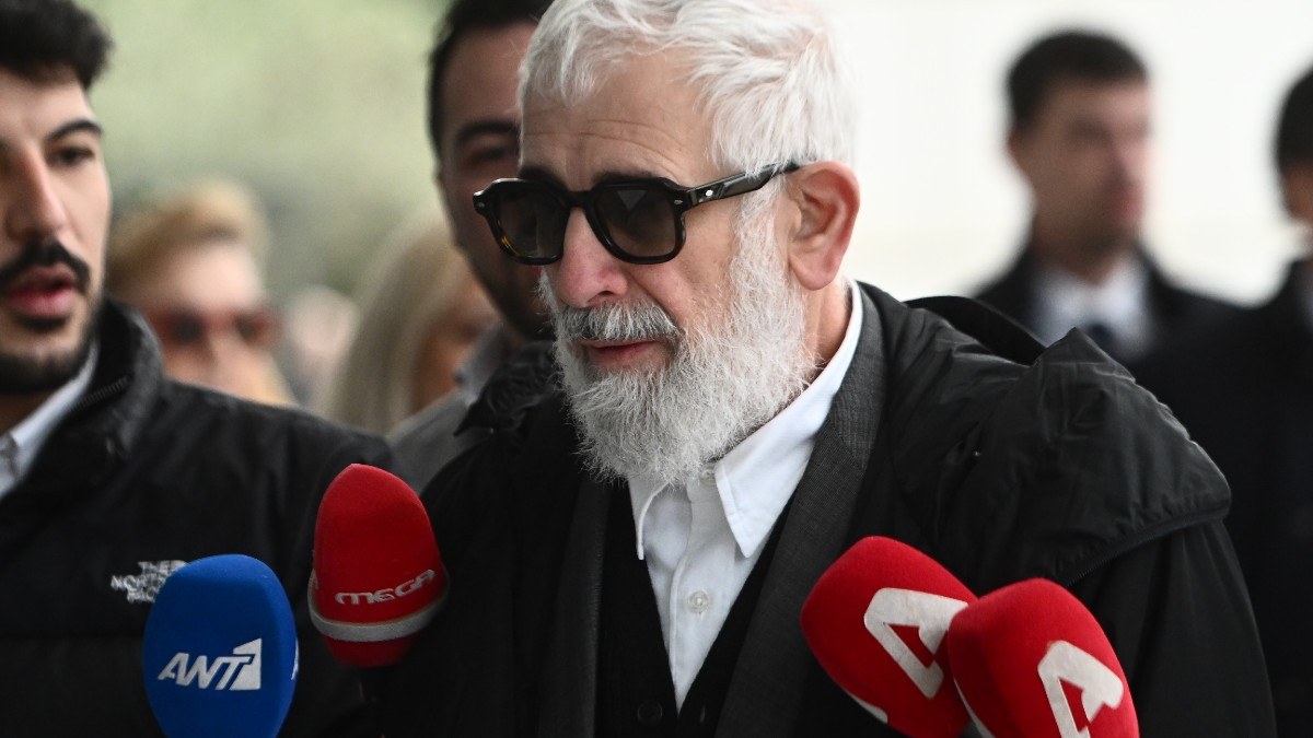 Μάρτυρες υπεράσπισης Φιλιππίδη: «Ο Θεός φταίει που δικάζεται»