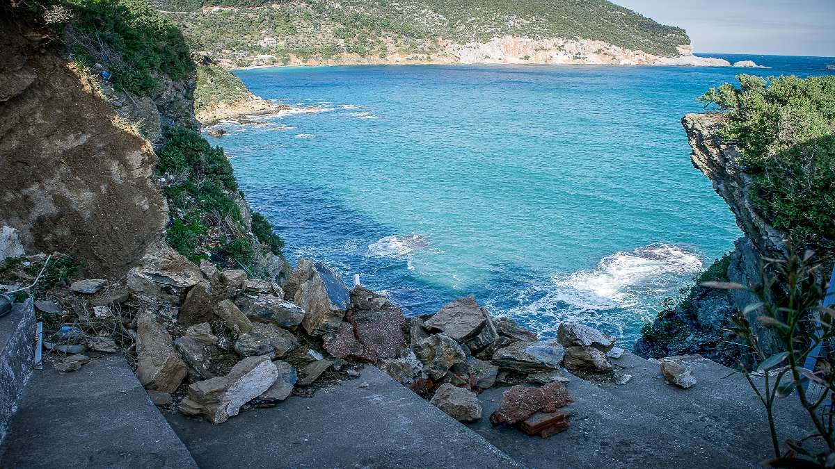 Εδώ όπου η φύση μεγαλουργεί: Το νησί που είναι «ζωντανό» έργο τέχνης