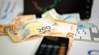 Το ανέκδοτο της ημέρας 29/4: Η εφορία και το… λάδωμα!